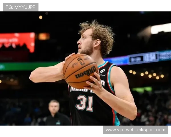 兰代尔投射让防守不敢收缩