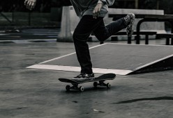 世界拳击超级夜：青年拳手商业化路径加速赛事年轻化转型，世界拳击超级系列赛