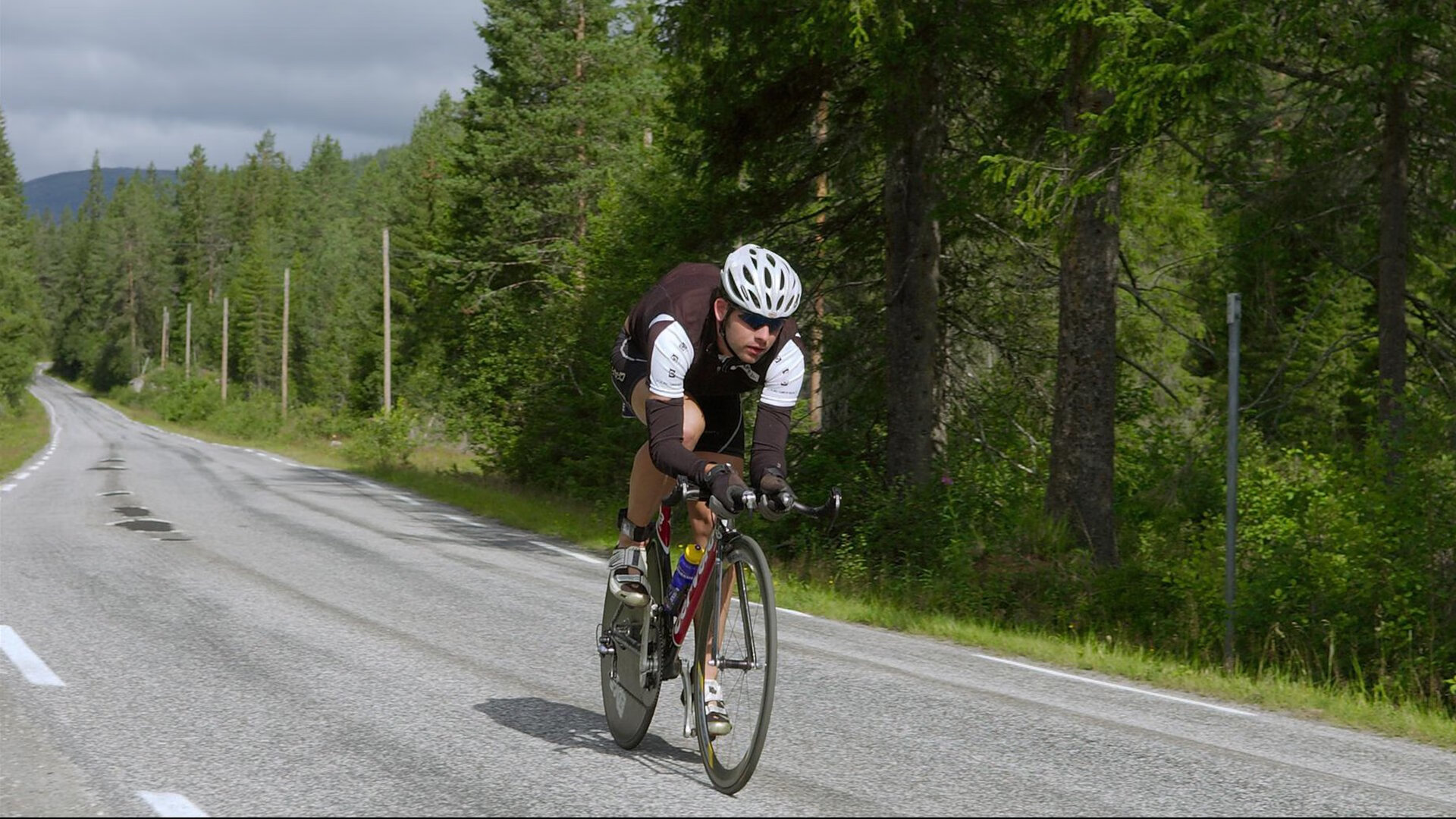查尔莫斯:老将状态依旧火热,查尔莫斯集锦